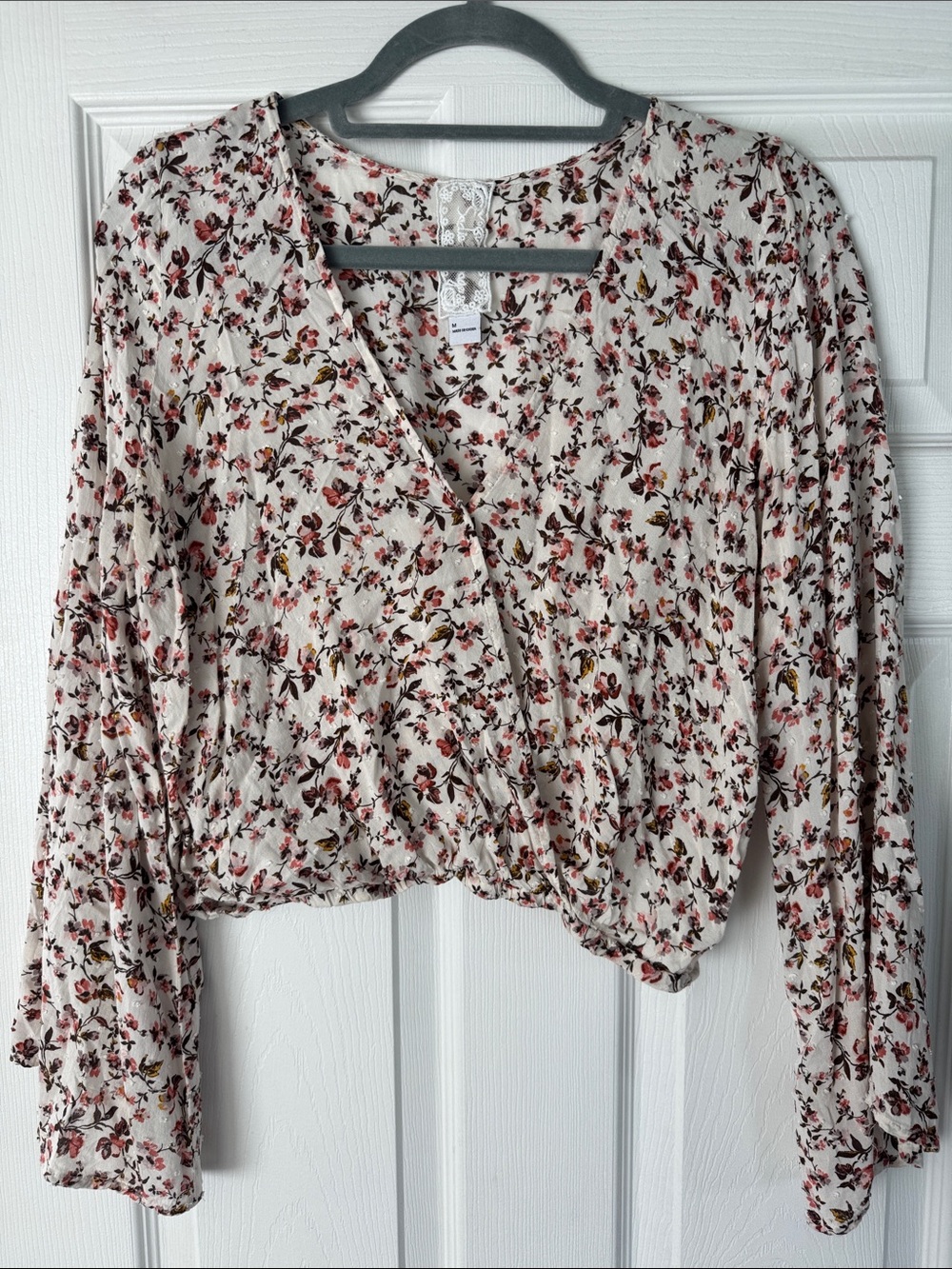Floral V-Neck Long Sleeve Crop Top - Cream with Pink Floral